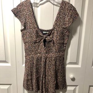 Floral Keyhole Front-Tie Romper
